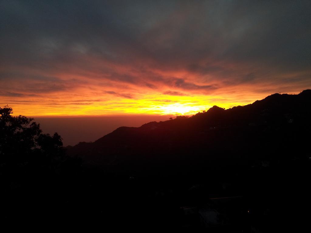 Valley View Hotel Mussoorie Cameră foto